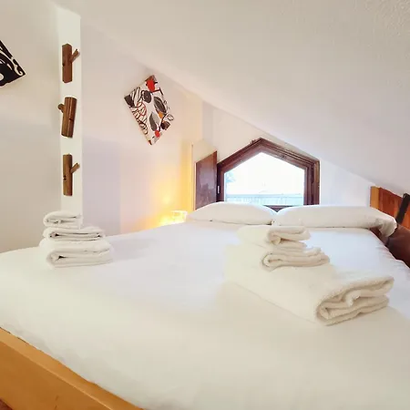 Maison Seguret 50mt From Sky Lifts *