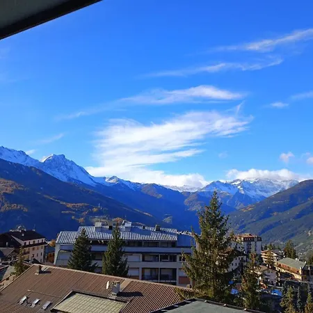Maison Seguret 50mt From Sky Lifts